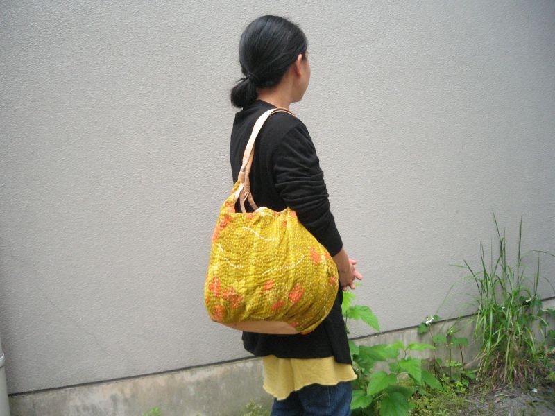 画像2: ラリーキルトbig bag（底キャメルレザー） (2)