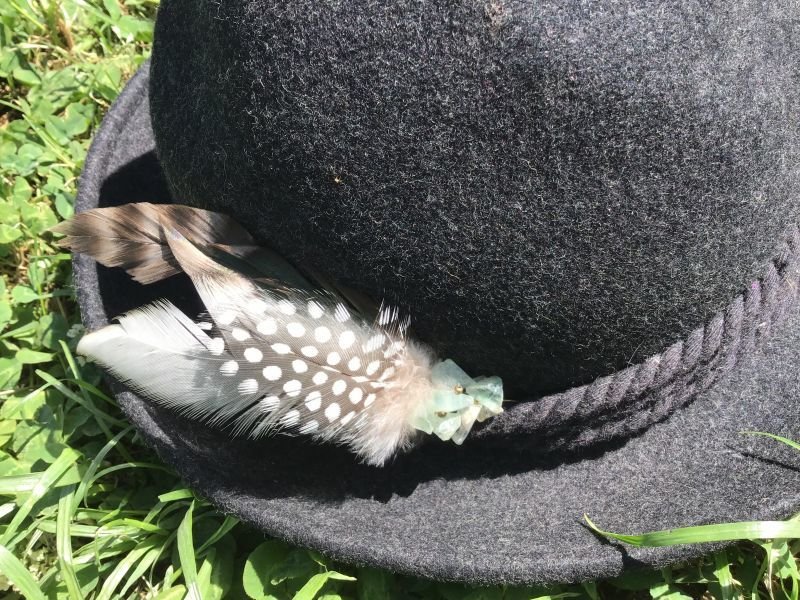 画像10: NEW! 天然石と羽根のハットピン✳︎ミネラル＆フェザー　ブローチ (10)