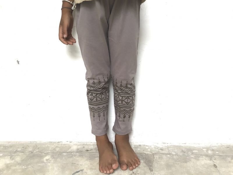 画像5: ブロックプリント キッズレギンス 120cmサイズ アイスグレー4デザイン⭐︎ 子供服 スパッツ (5)