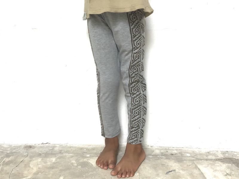 画像5: ブロックプリント キッズレギンス  120cmサイズ 杢グレー4デザイン⭐︎ 子供 レギンス (5)