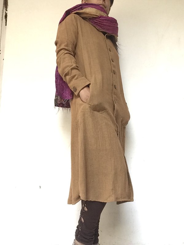 ベジタリアンシルク クルタ襟ワンピース マサラ 着画斜め正面