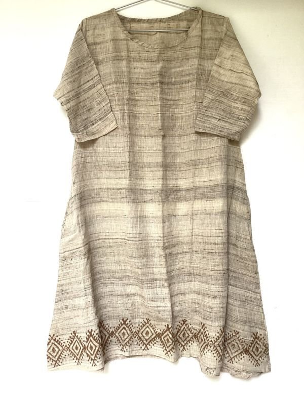 手紡ぎ手織りローシルク100%