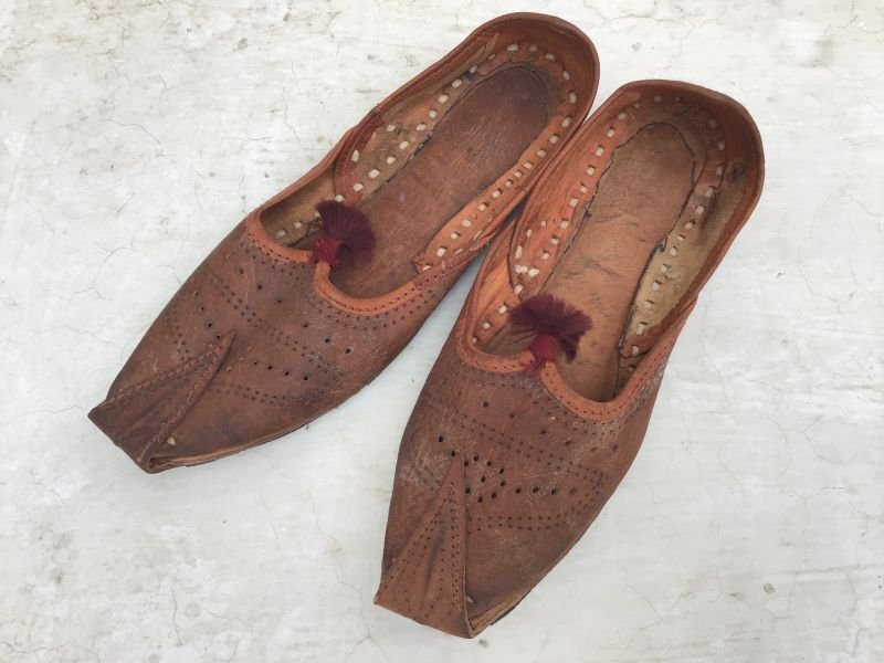 画像1: 天然石と羽根のハットピン✳︎ミネラル&フェザー ブローチ ムーンストーン ロードナイト 真鍮