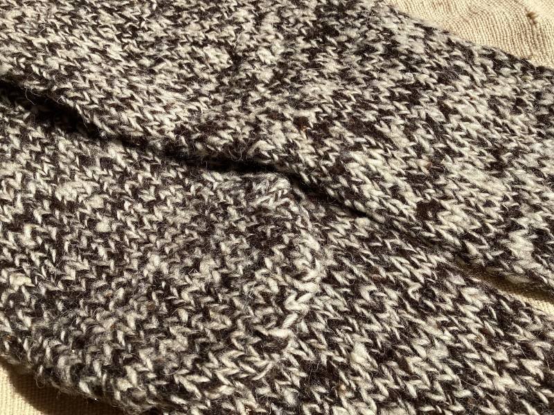 画像2: 手編み シンプル ニットソックス★マナリソックス ウール靴下 防寒靴下 ブラウンミックス (2)