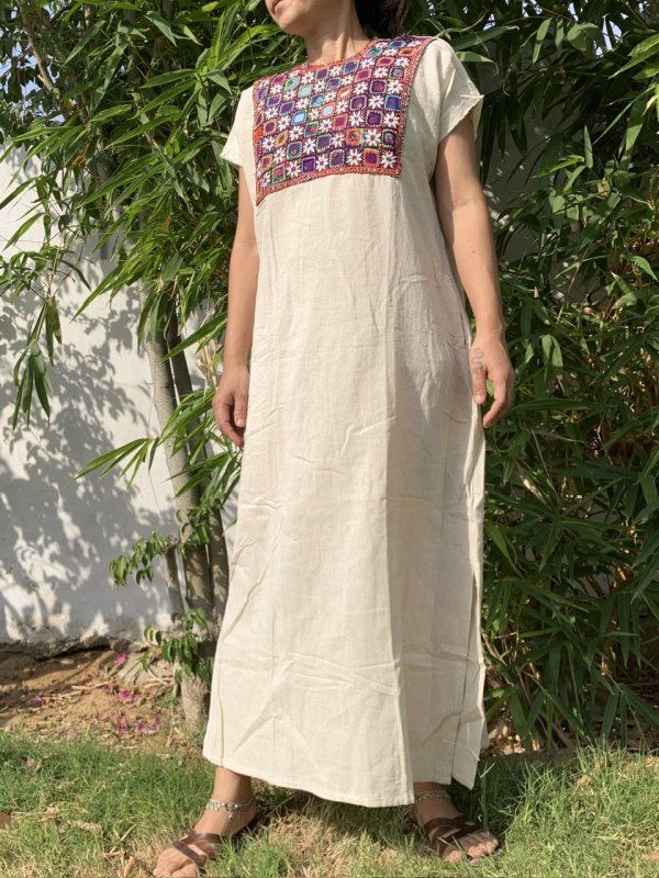 民族手刺繍ミラーワーク スリットマキシワンピ