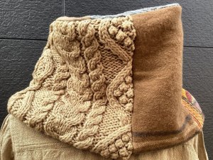 8アップサイクルスヌード 手編みウールニット